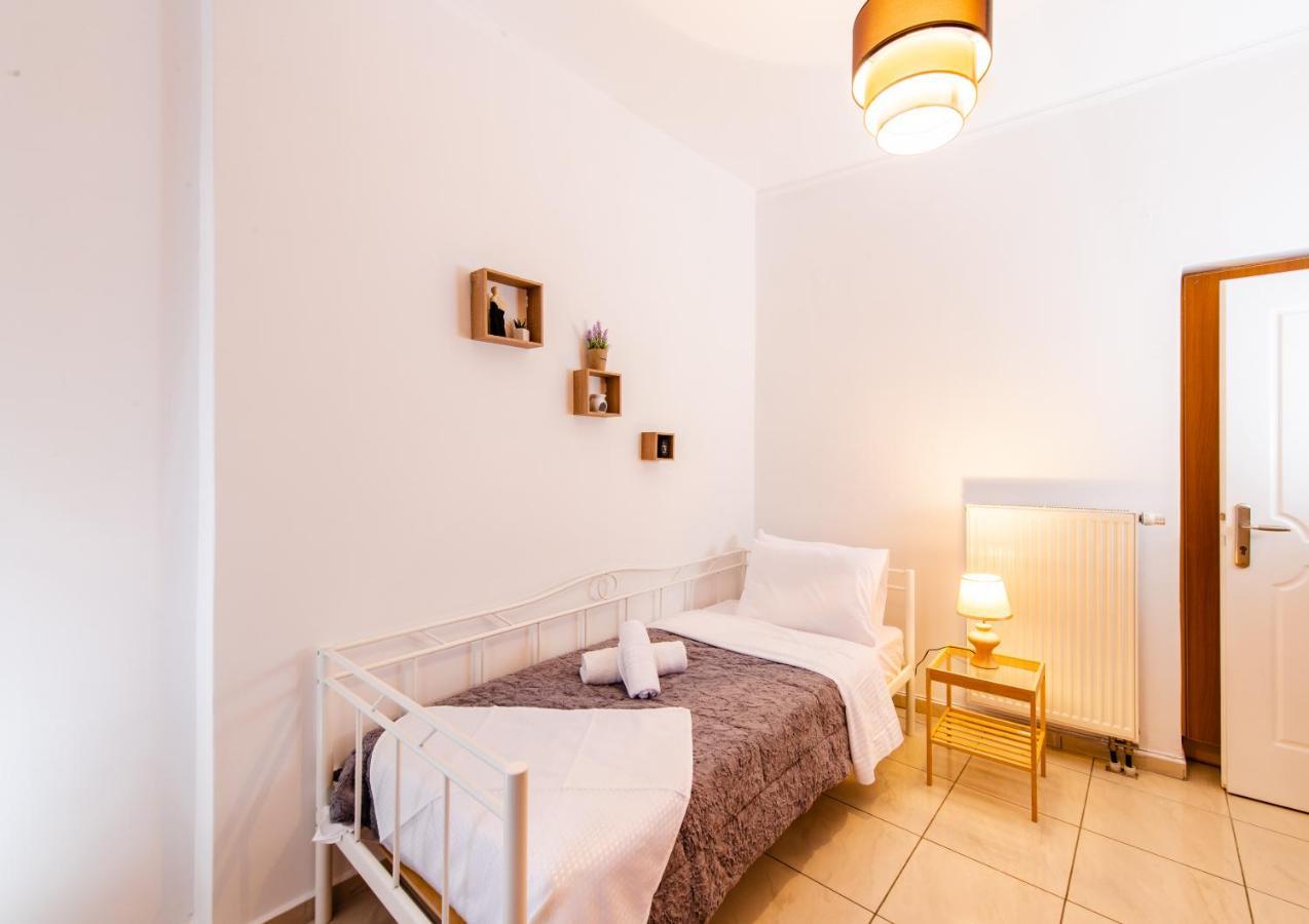 Yiannis Suite Santorini Fira  Exterior photo