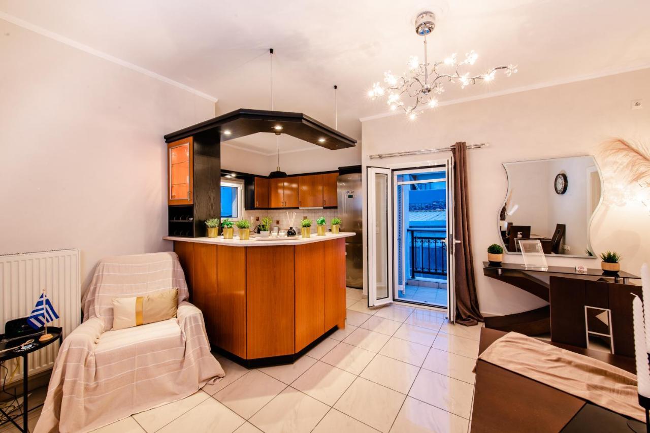 Yiannis Suite Santorini Fira  Exterior photo