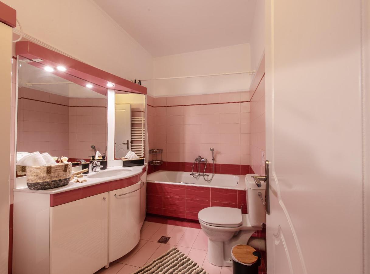 Yiannis Suite Santorini Fira  Exterior photo